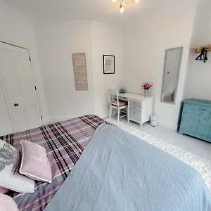 Apartment Queens Park View - 1 Bedroom, Bournemouth