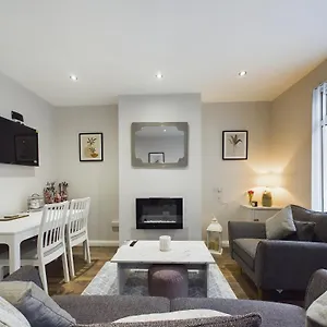  Holiday home Mill House, Centre United Kingdom